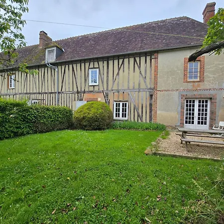 Sainte-suzanne De La Ferme Calme Et Tranquille * Les Baux-de-Breteuil
