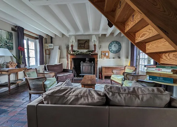 Sainte-suzanne De La Ferme Calme Et Tranquille * Les Baux-de-Breteuil